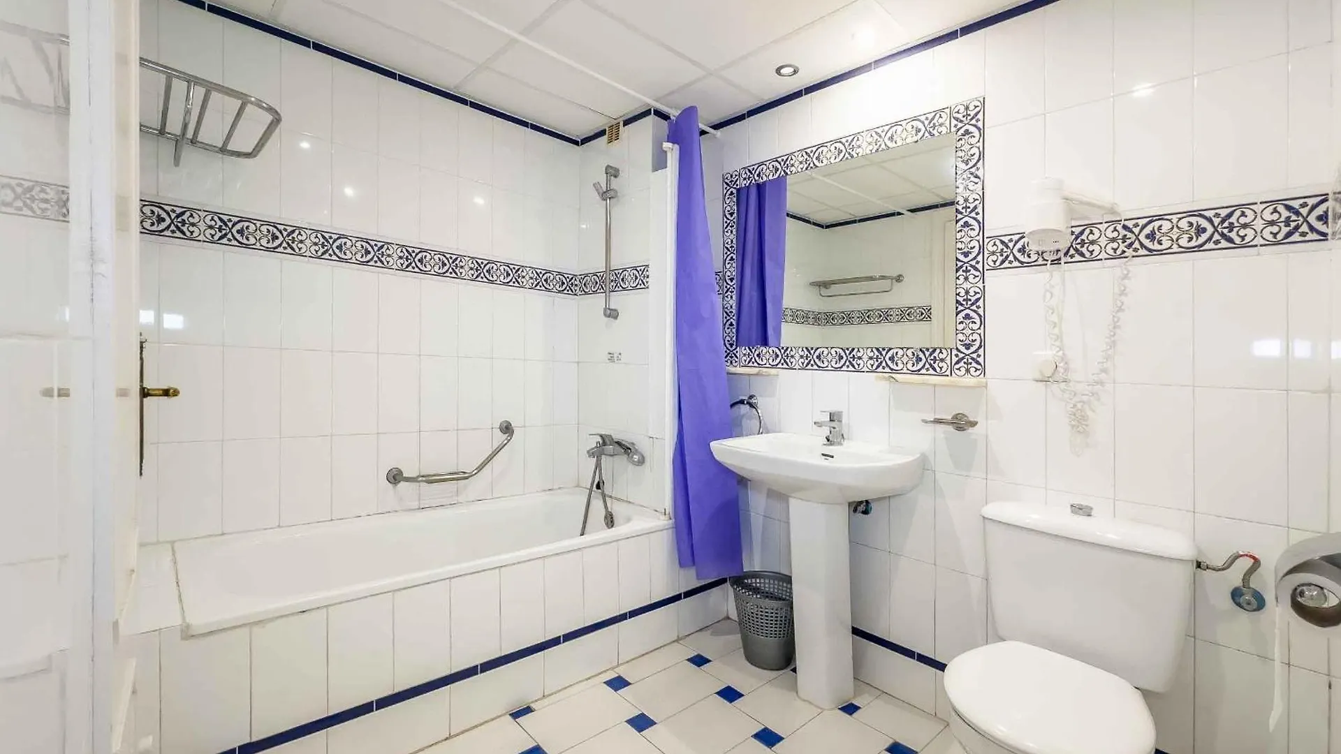 Apartment In Vacation Resort In La Cala De Mjias Sitio de Calahonda 0*,  Spain